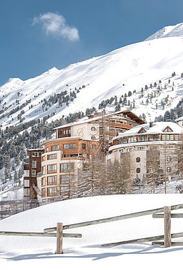 Fassade 4 Sterne S Hotel Bergwelt Obergurgl mitten in den Ötztaler Alpen