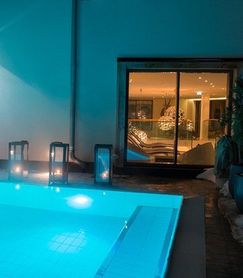 Höchstgelegener Outdoor-Pool der Alpen mit Salzwasser im Hotel Bergwelt im Tiroler Obergurgl